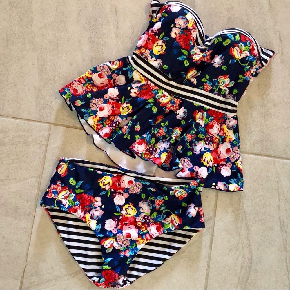 NWOT Boutique Brand Strapless Tankini